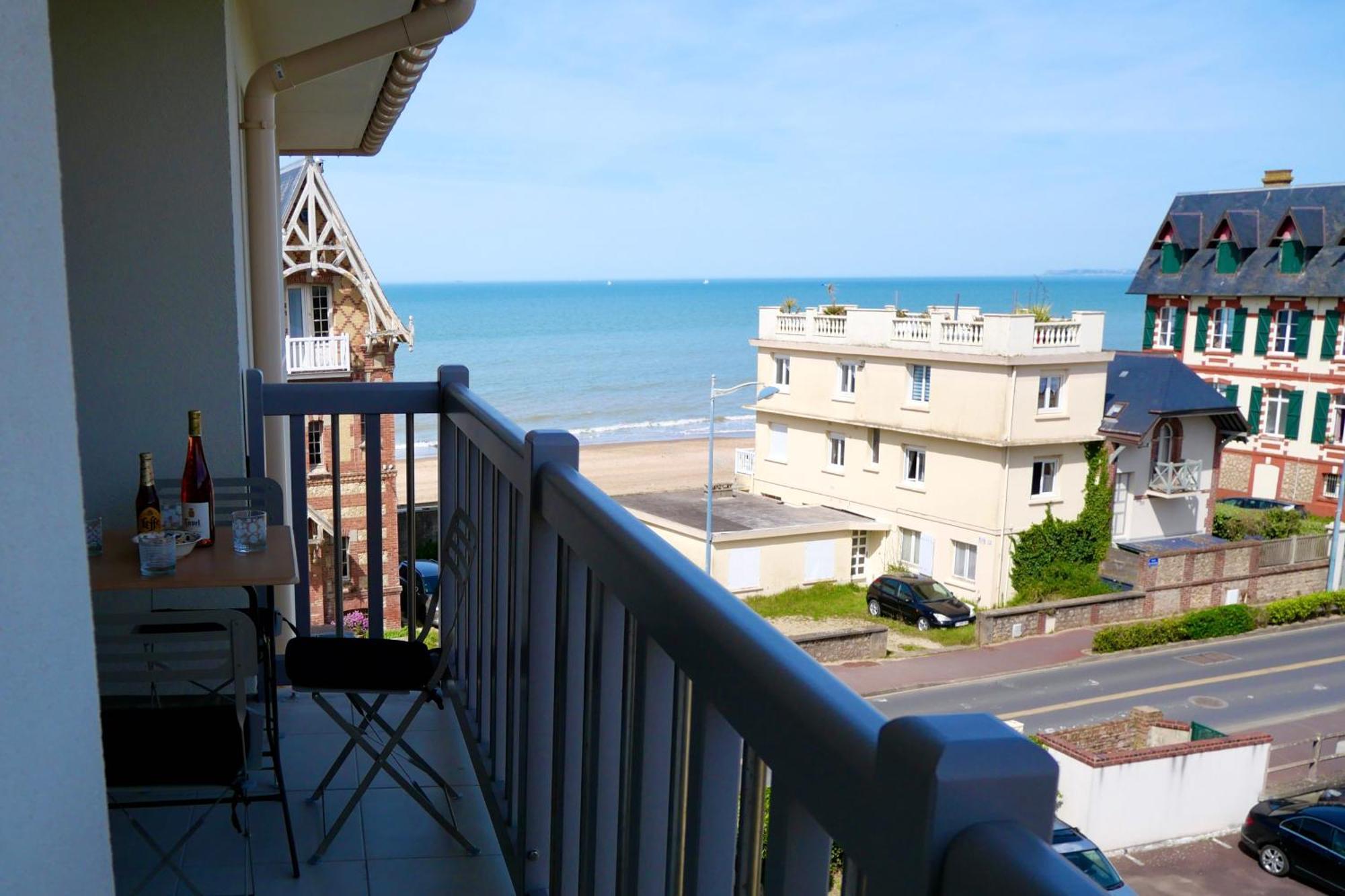 Appartement Vue Mer - 30 M De La Plage - 5 Minutes A Pied Du Centre Ville Et Du Casino Villers-sur-Mer Zewnętrze zdjęcie